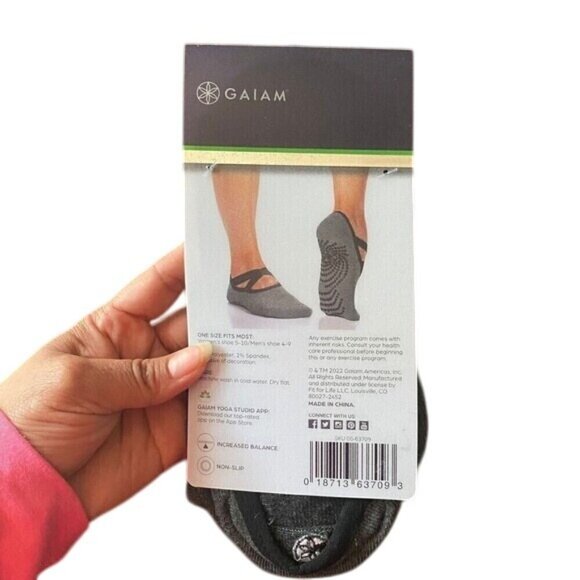 Gaiam Yoga Barre Socks - Non Slip Sticky Toe Grip Accessories One Size Gray New - Picture 5 of 16